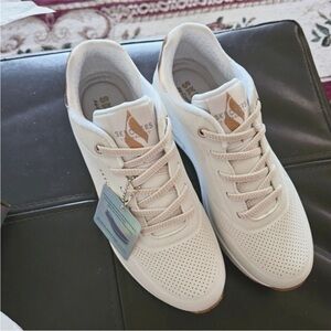 Skechers Street woman's sneakers, brand new without box.